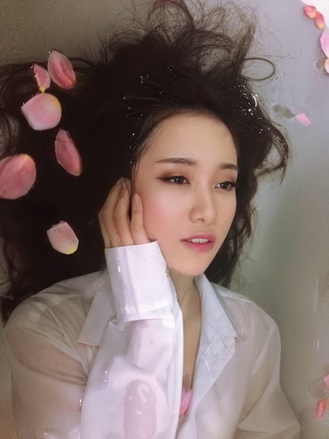 两团少女峰国语版免费观看